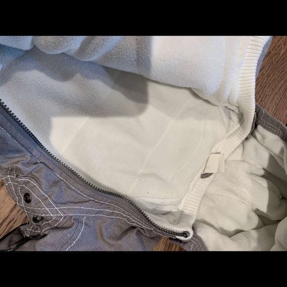 Winter jacket - Picture 2 of 3